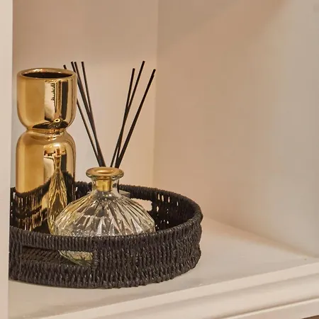 The Swan - Free Parking *